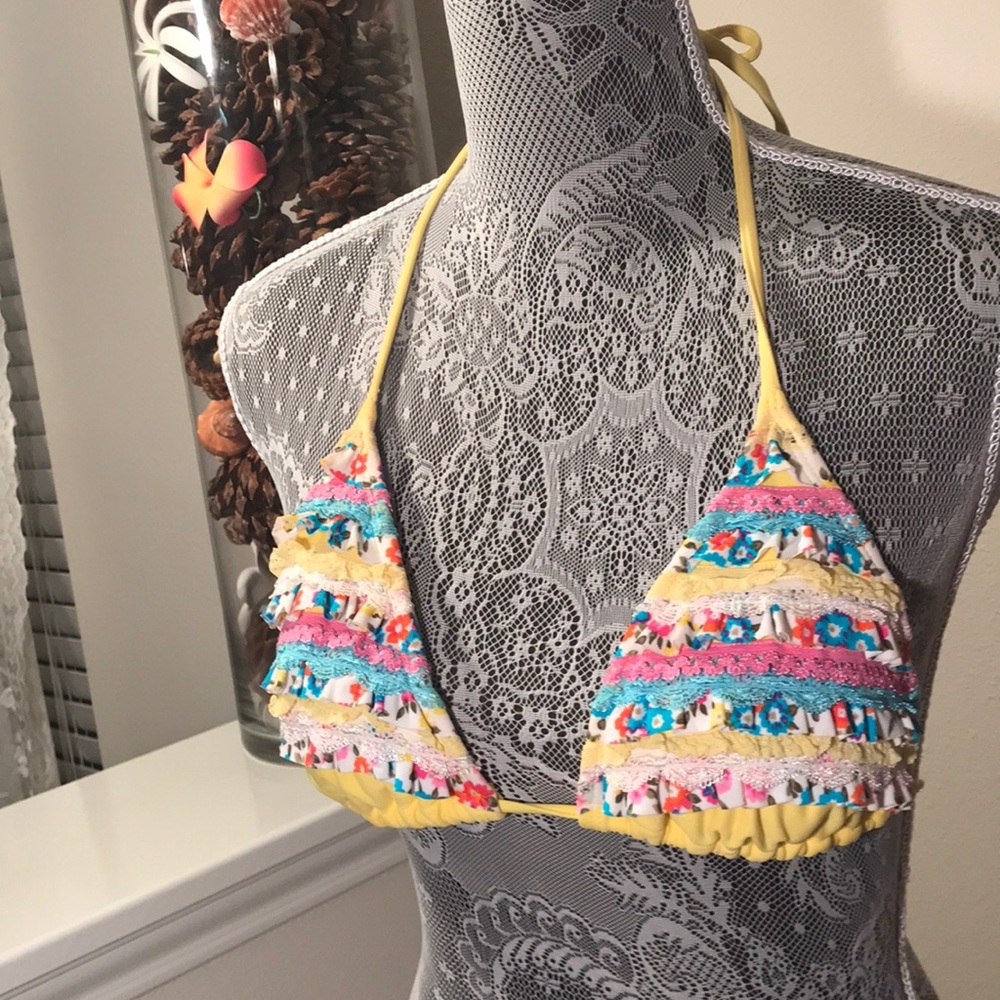 Multi-Colored Yellow Ruffled Bikini Top